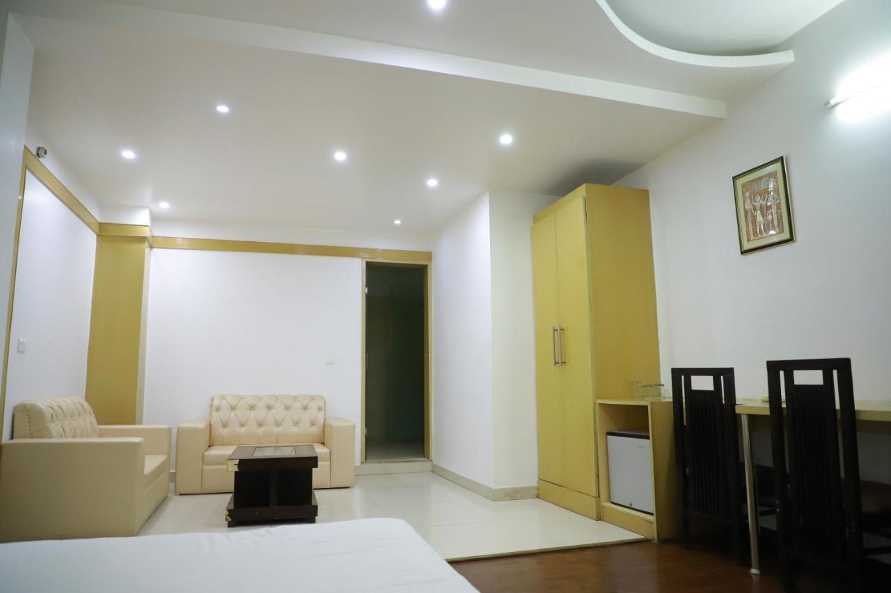 Hotel Parth Inn Ghaziabad Exterior foto