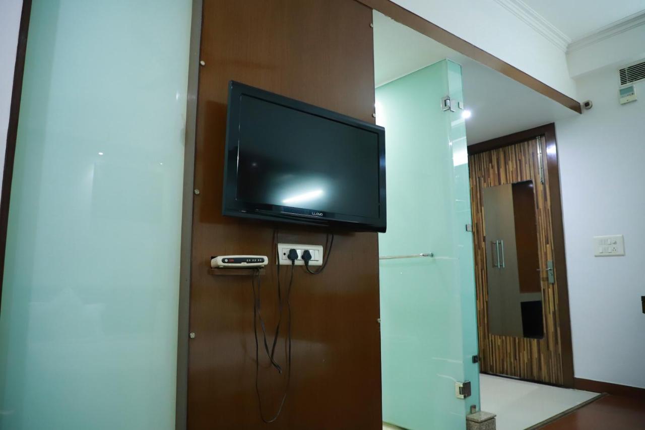 Hotel Parth Inn Ghaziabad Exterior foto