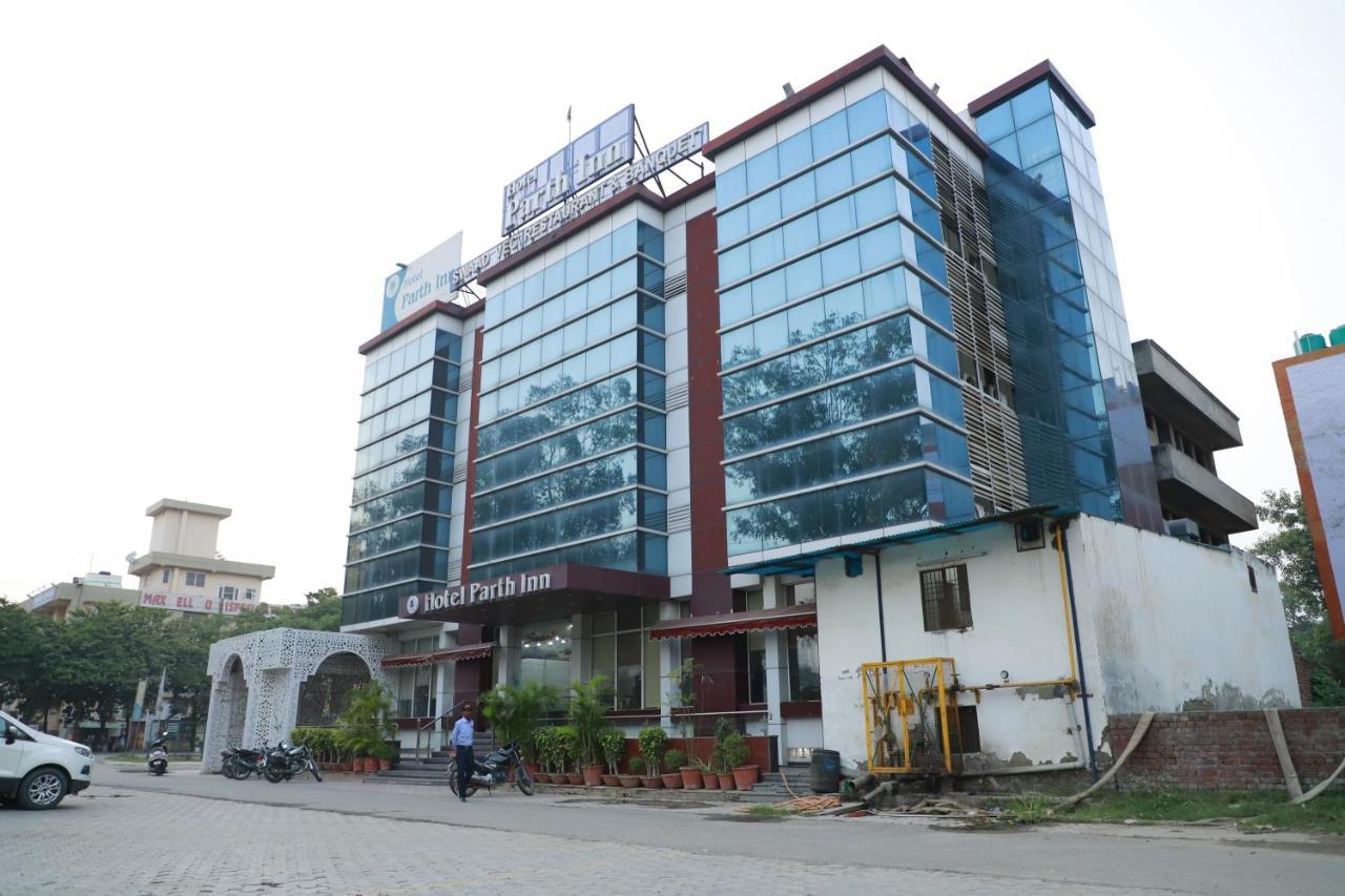 Hotel Parth Inn Ghaziabad Exterior foto