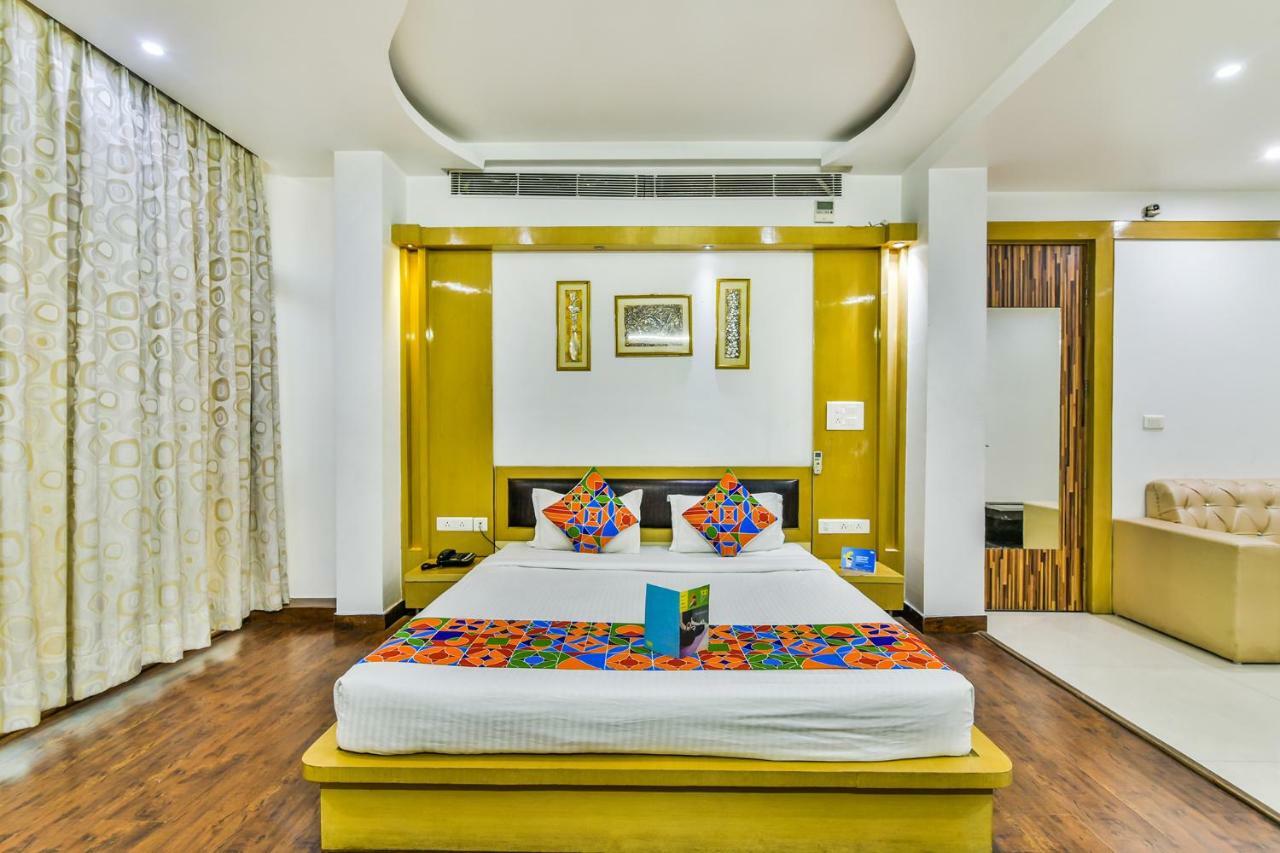 Hotel Parth Inn Ghaziabad Exterior foto